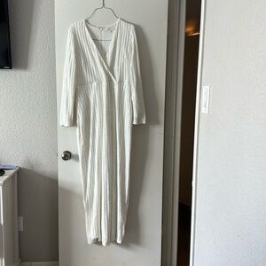 Perfect engagement or wedding dress! Supper sparkly and amazing material.